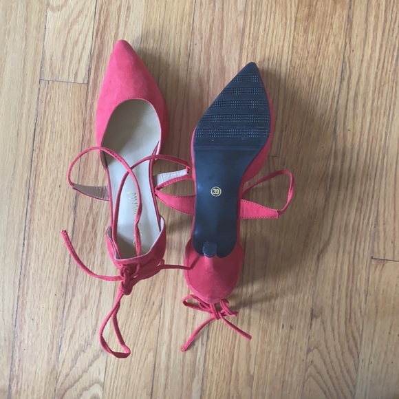 Kitten Heals - Picture 4 of 5